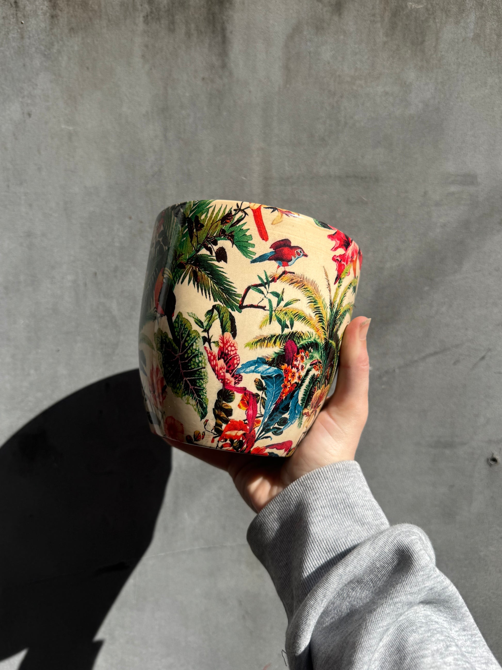 Monza Tropical Parrot Planter-1