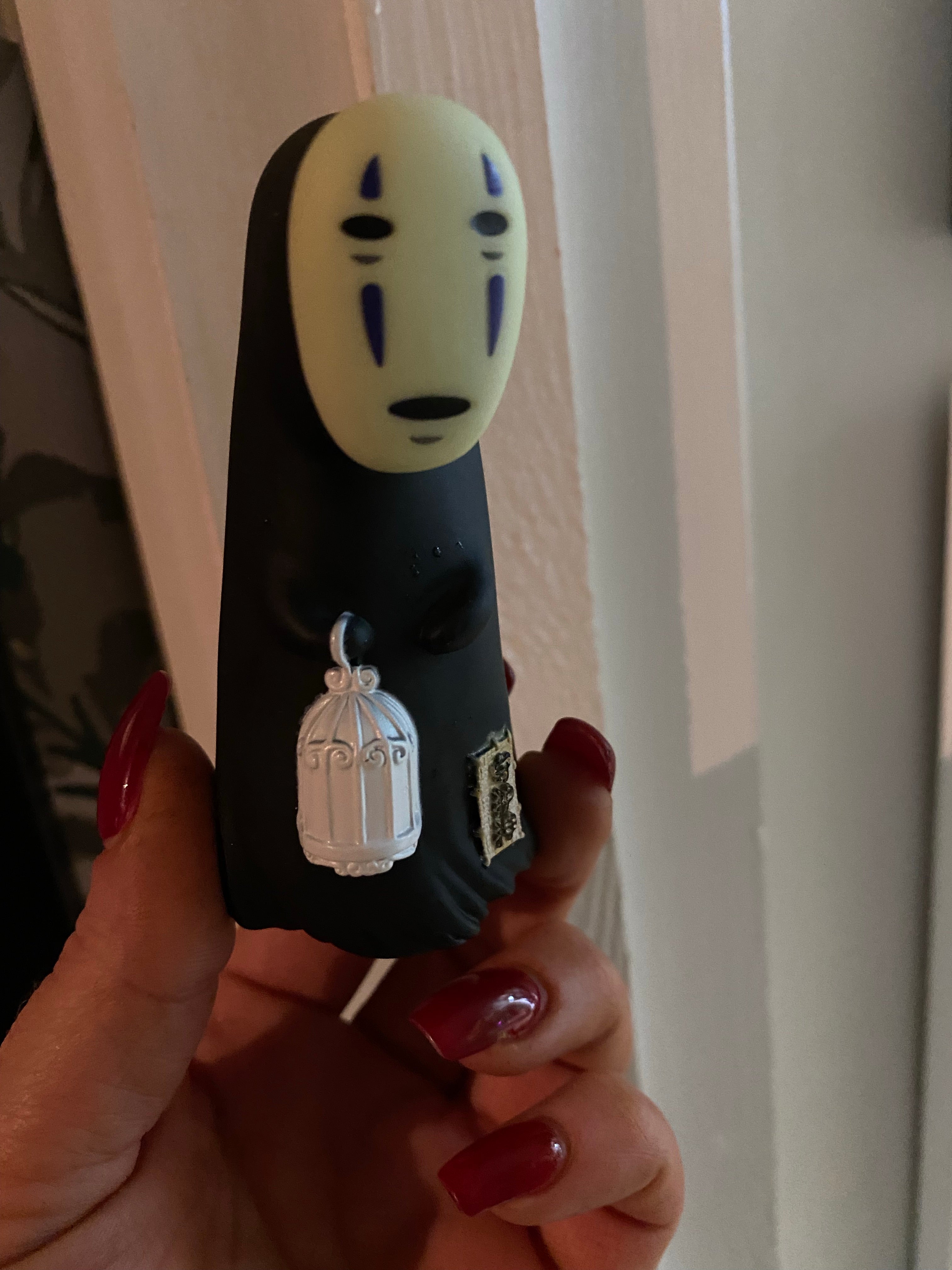 "No Face" Figures-13