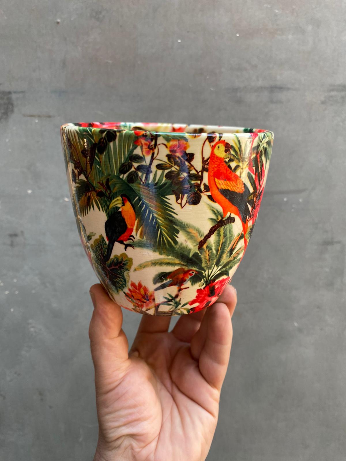 Monza Tropical Parrot Planter-3